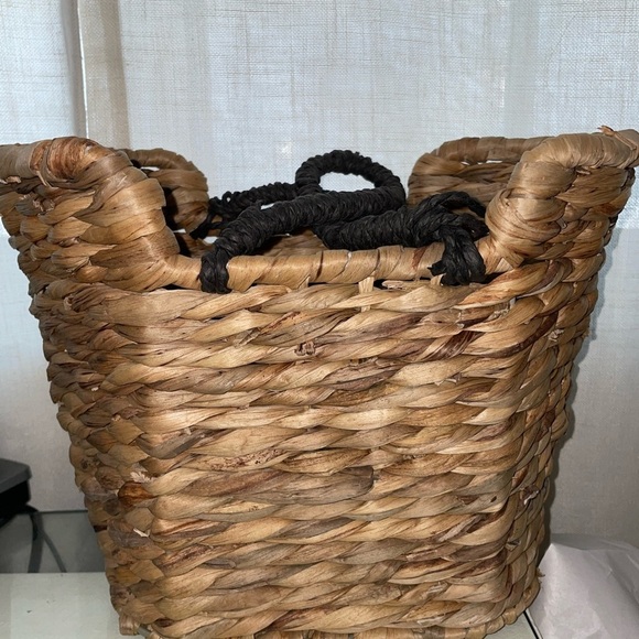 Wicker Basket - Picture 5 of 6